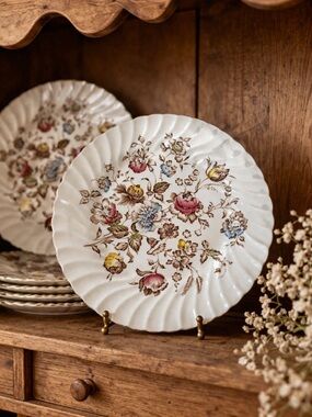 Johnson Brothers Multicolor Floral Dinner Plate